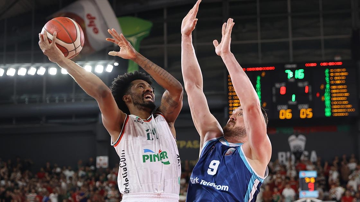 Pınar Karşıyaka, Basketbol Süper Ligi'nde 4. Kez Play-off Finaline Yükseldi