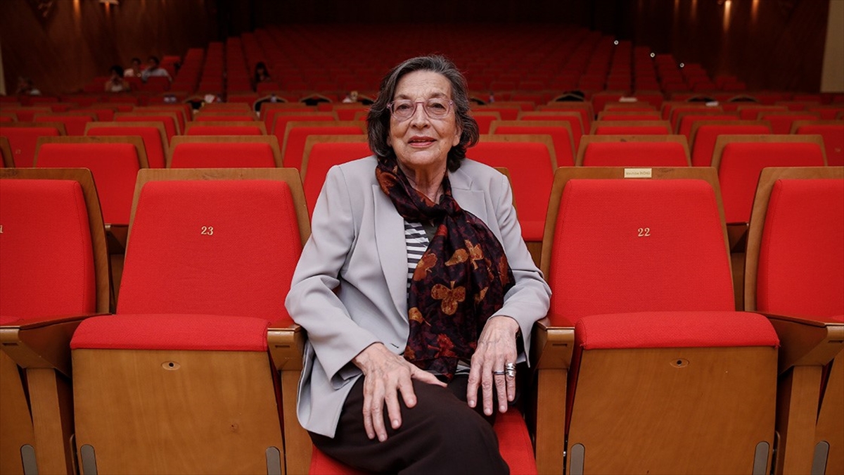 Ünlü Keman Virtüözü Suna Kan 86 Yaşında Vefat Etti