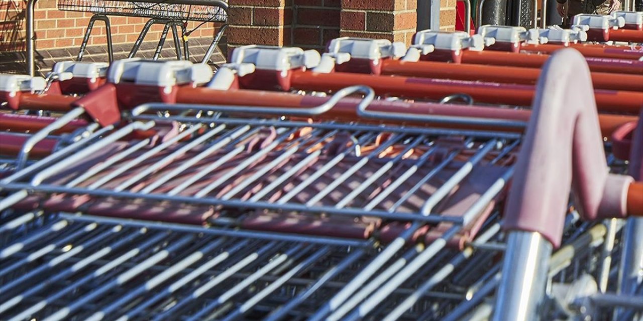 İngiliz Askerler Geçinmek İçin Gıda Bankalarından Alışveriş Yapıyor