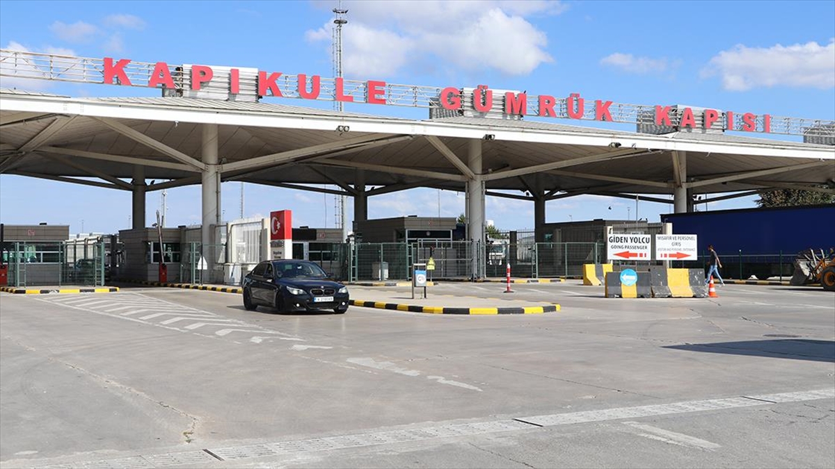 Avrupa'da Yaşayan Türklerin Tatil İçin Yurda Gelişinde Yoğunluk Bekleniyor