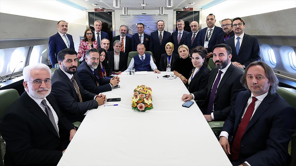 Cumhurbaşkanı Erdoğan: (isveç'in Nato'ya Üyelik Süreci) Nato'nun Terörle Mücadele Ayağı Nerede? Bunu Halletmesi Lazım