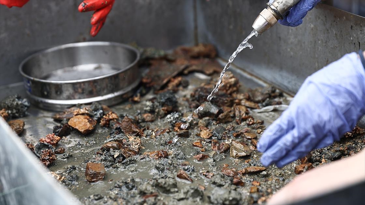 Müsilaj Sonrası Tavşan Adası'nın Deniz Canlıları Takip Edilecek