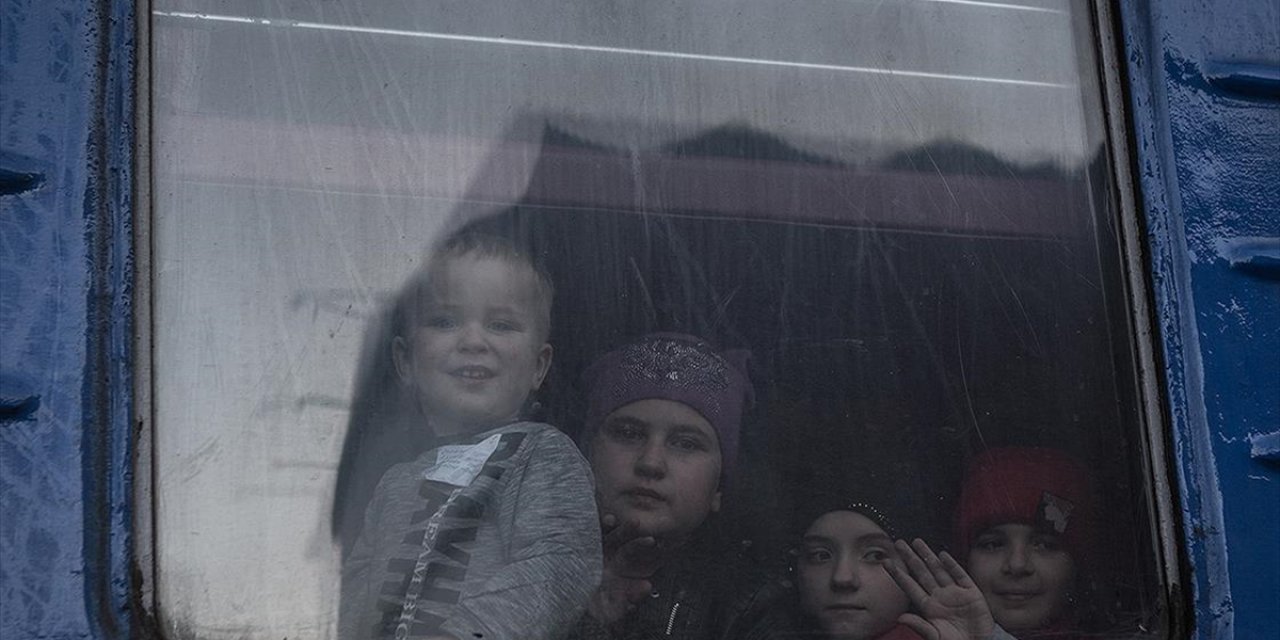 Unıcef: Yerinden Edilen Çocuk Sayısı 43,3 Milyona Ulaştı