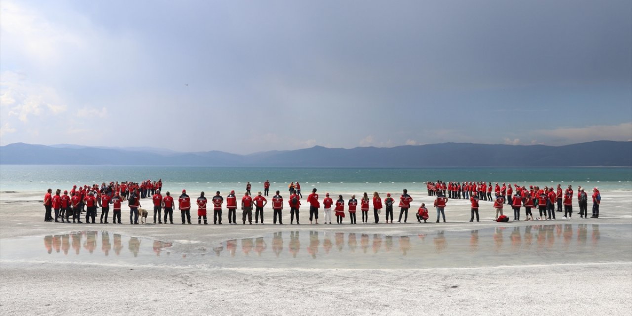 Meb Akub, Salda Gölü'nde Arama Kurtarma Eğitimi Aldı