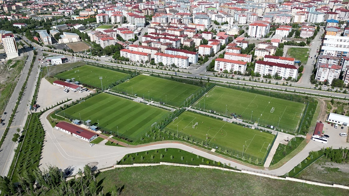 Kamp Merkezi Erzurum, Yeni Sezon Öncesi Futbol Takımlarını Misafir Edecek