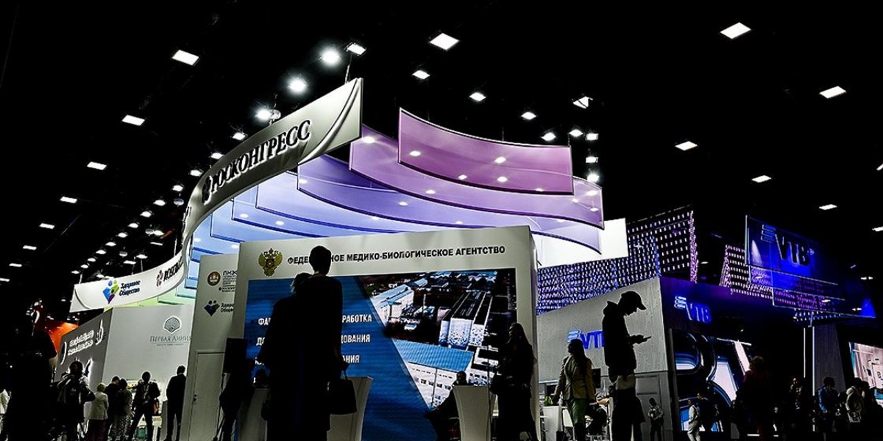 St. Petersburg Uluslararası Ekonomi Forumu “yaptırımların Gölgesinde” Başladı