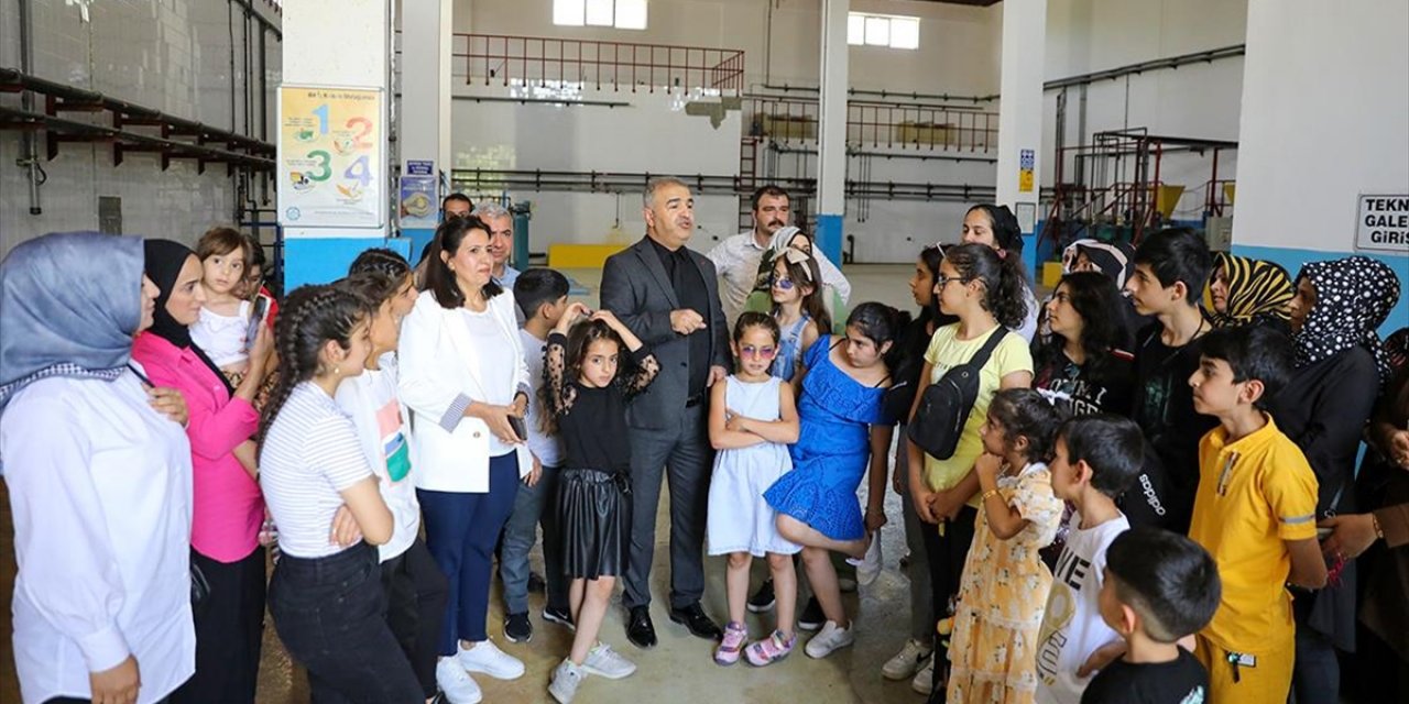 Diyarbakır'da Anneler Ve Çocukları "temiz Su" Konusunda Bilinçlendiriliyor