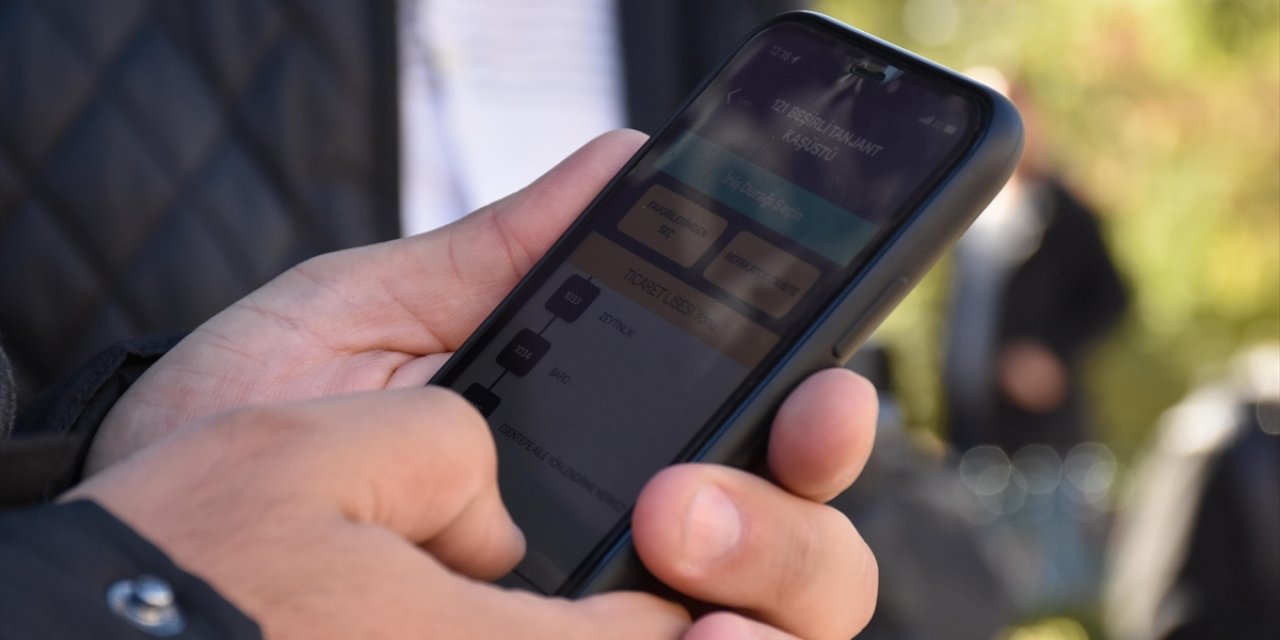 Ab Akıllı Telefonları Daha Sağlam Ve Pillerini Daha Uzun Ömürlü Hale Getiriyor