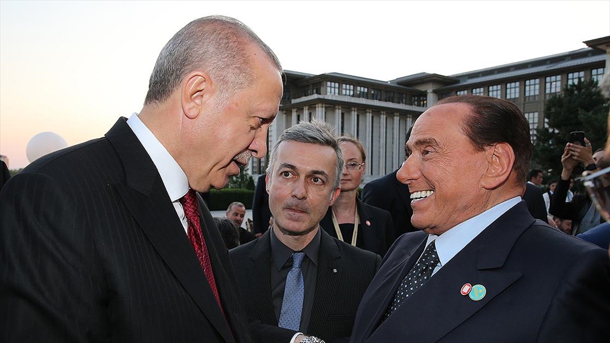 Cumhurbaşkanı Erdoğan: Berlusconi'nin Geride Silinmez İzler Bıraktığına İnanıyorum