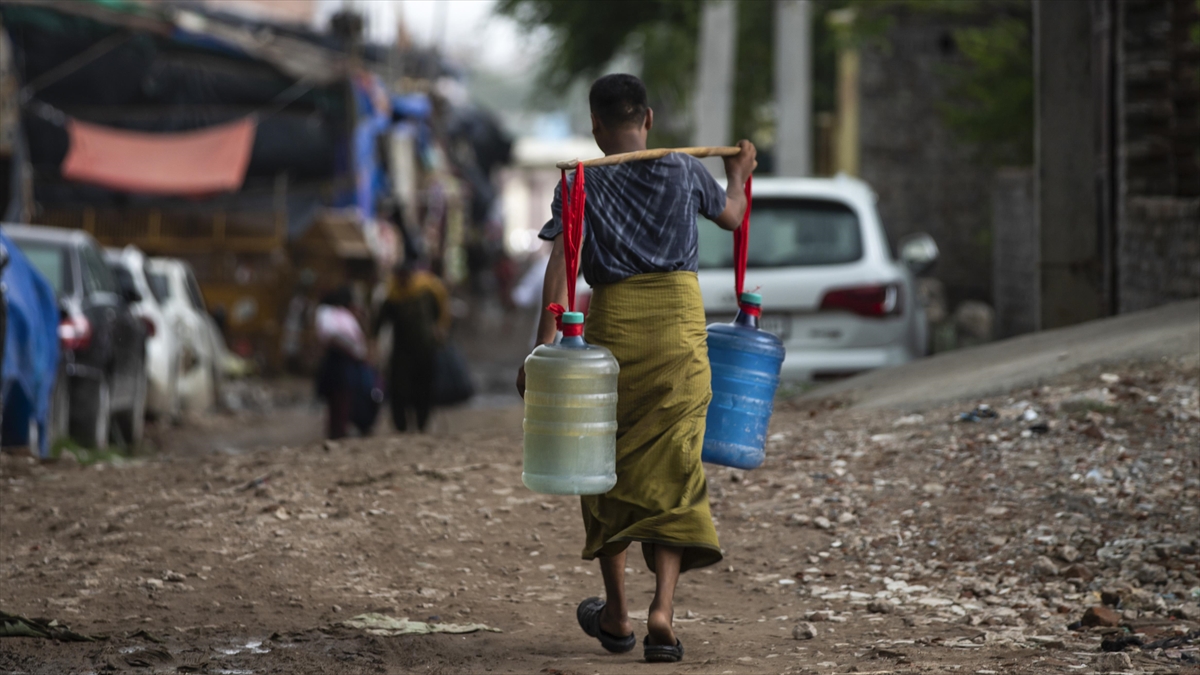 Bm: Dünya Genelinde 100 Milyondan Fazla Kişi Evlerini Terk Etmek Zorunda Kaldı