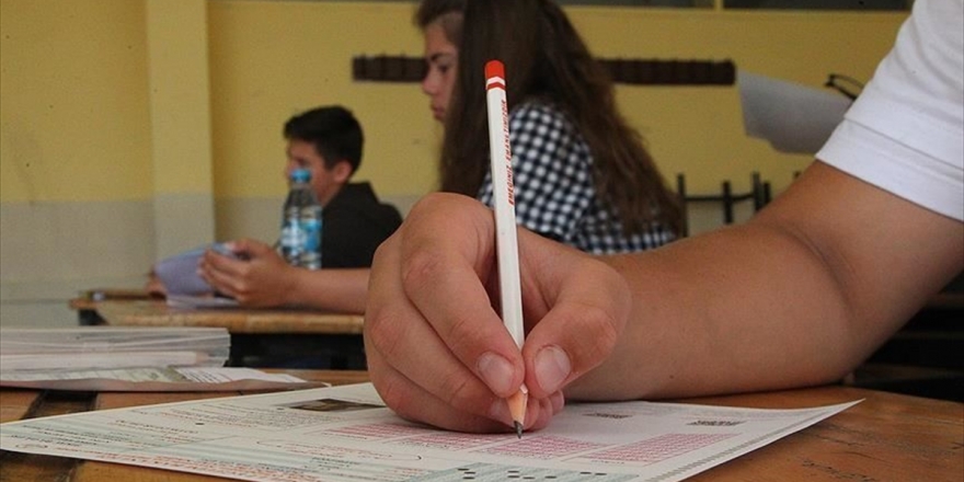 Liselerin Boş Kontenjan Ve Taban Puanları Açıklandı