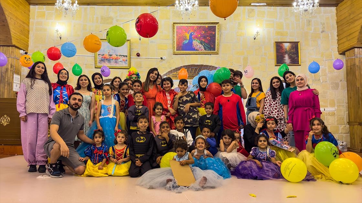 Gönüllülerin Kurduğu Topluluk Deprem Bölgesindeki Çocukların Yüzünü Güldürdü