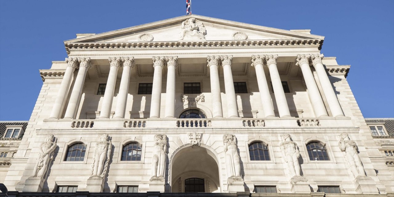 İngiltere Merkez Bankası Faizi 50 Baz Puan Artırarak Yüzde 5'e Çıkardı