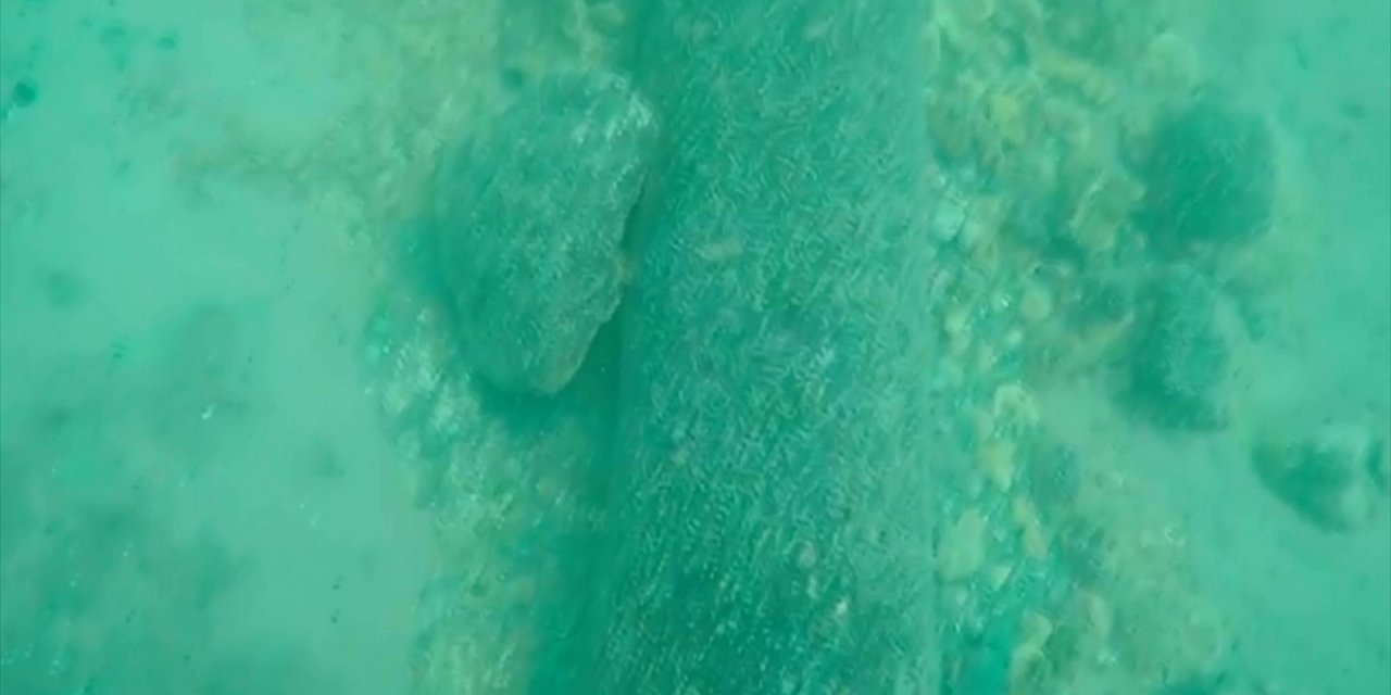 Kurbağa Adamlar, Van Gölü'nün Derinliklerinde Eski Dönemlere Ait Boru Sistemi Buldu