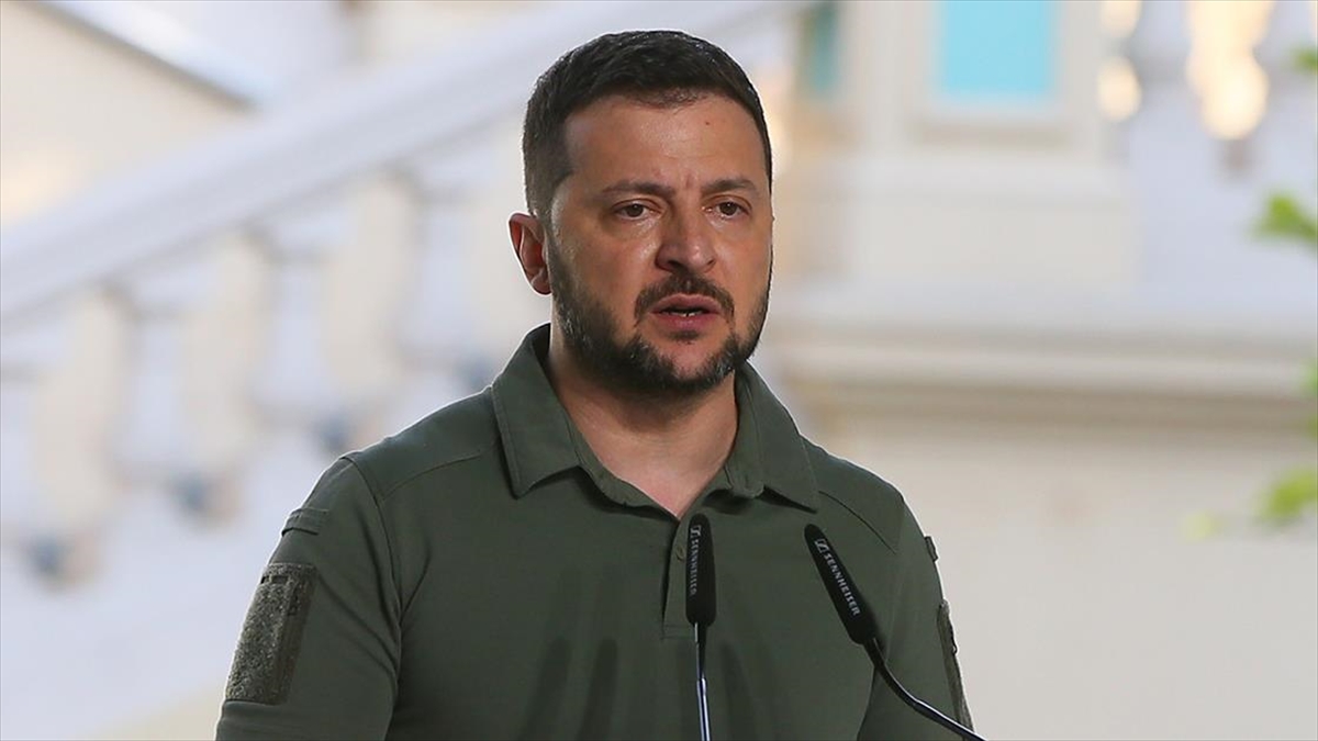 Zelenskiy: (putin) Silahlandırdıkları Tarafından Kuşatma Altında