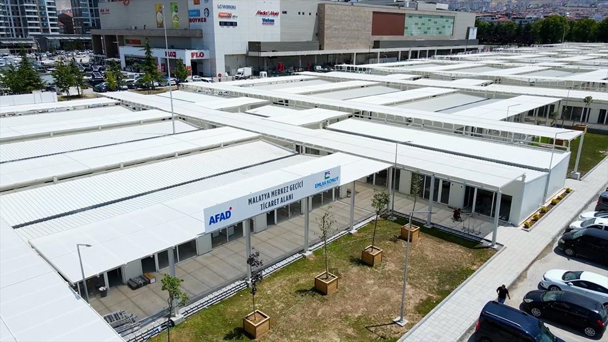 Bakan Özhaseki, Malatya'da 338 Geçici İş Yerinin Daha Teslim Edildiğini Bildirdi