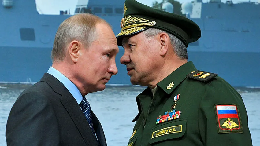 "Görevden alındı" iddiası! Savunma bakanı Şoygu kayıplara karıştı