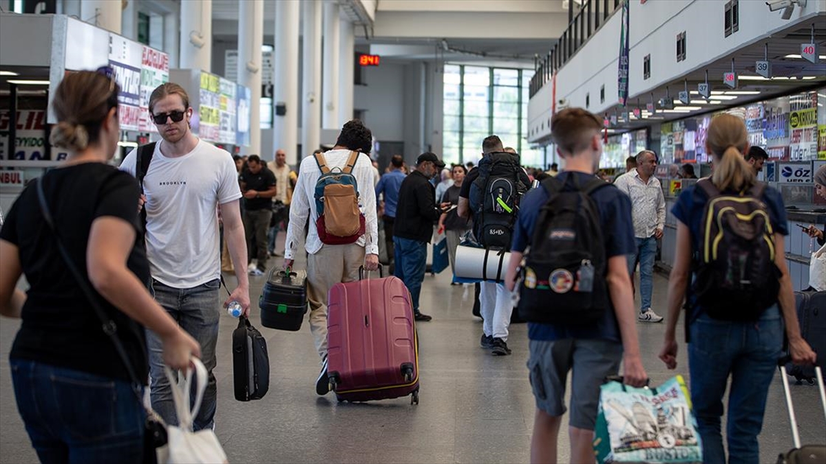Aşti'de Kurban Bayramı Yoğunluğu Sürüyor