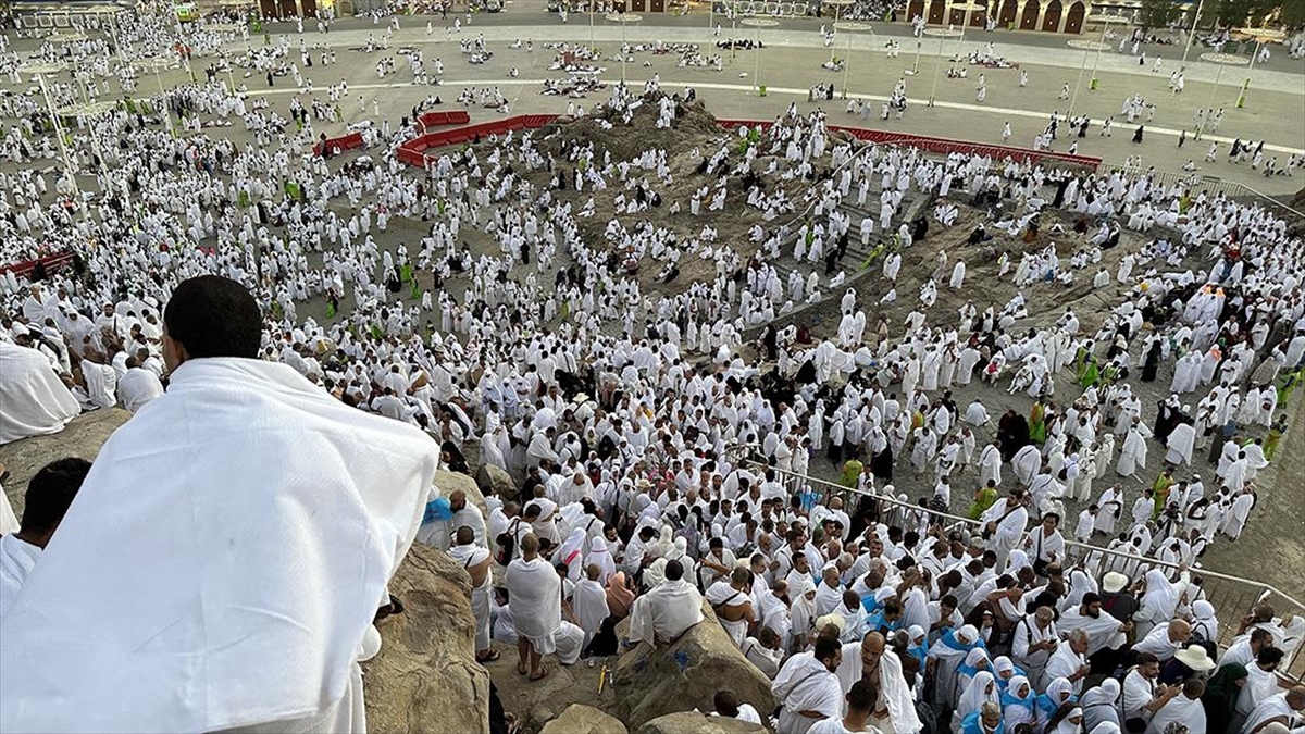 Hacı Adayları Arafat'ta