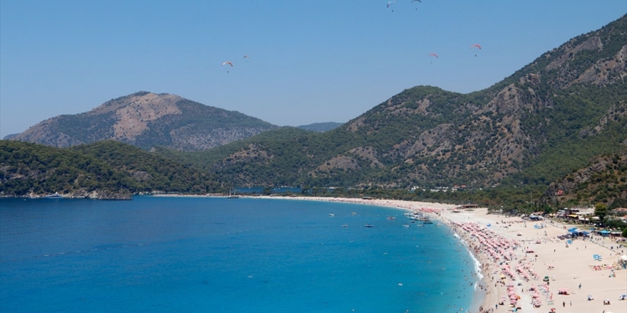 Turizm Merkezlerinde Yoğunluk