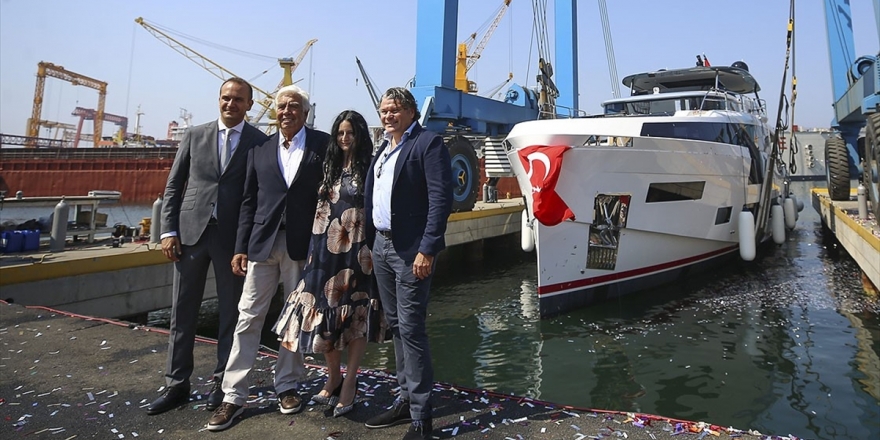 Sirena Marine’nin Yeni Amiral Gemisi Sirena 88 Suya İndirildi