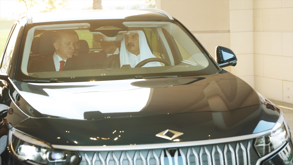 Erdoğan, Katar Emiri Al Sani'ye Togg Hediye Etti