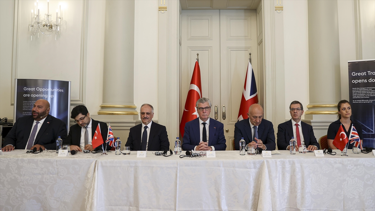 Birleşik Krallık, Türkiye'deki Elektrikli Demir Yolu Projesi İçin 680 Milyon Sterlin Finansman Sağlayacak