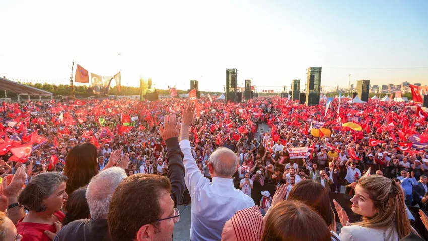 CHP’de ‘yerel seçim de gitti’ sesleri
