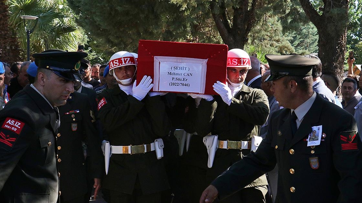 Şehit Piyade Sözleşmeli Er Mehmet Can, Osmaniye'de Son Yolculuğuna Uğurlandı