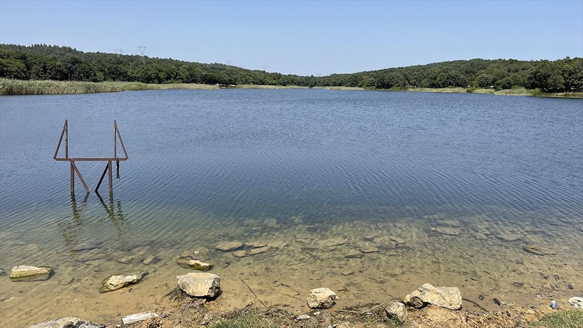 Arnavutköy Sakinleri Kokan Şebeke Suyu İçin İbb'den Çözüm Bekliyor