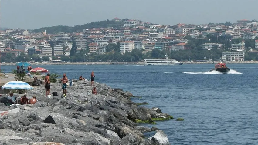 İstanbul en sıcak günlerinden birini yaşıyor