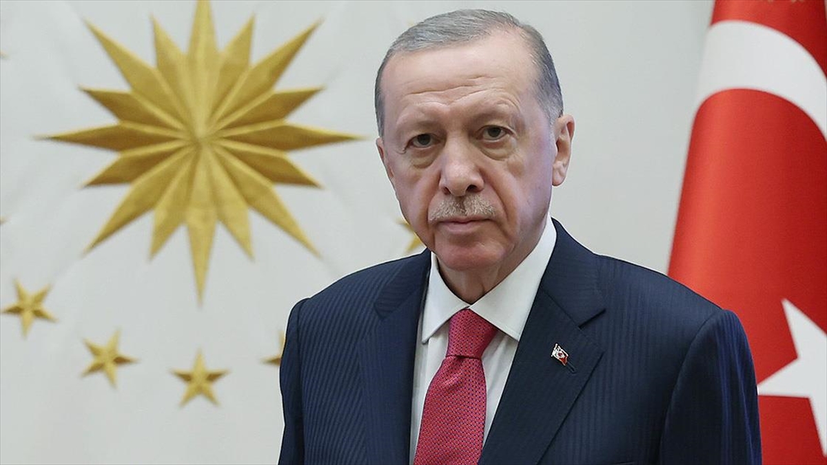 Erdoğan: Başkomutan Meydan Muharebesi Milletimizin Beka Mücadelesinin En Kritik Dönüm Noktalarındandır