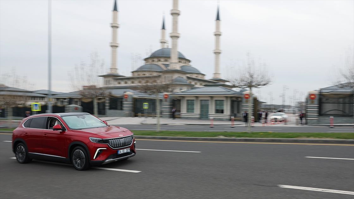 Türkiye'de Elektrikli Otomobil Sayısı 6 Ayda Yüzde 88,8 Arttı