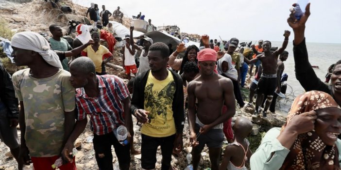 Tunus, Libya Ve Cezayir Sınırında Mahsur Kalan Düzensiz Göçmenlerin Durumu Belirsizliğini Koruyor