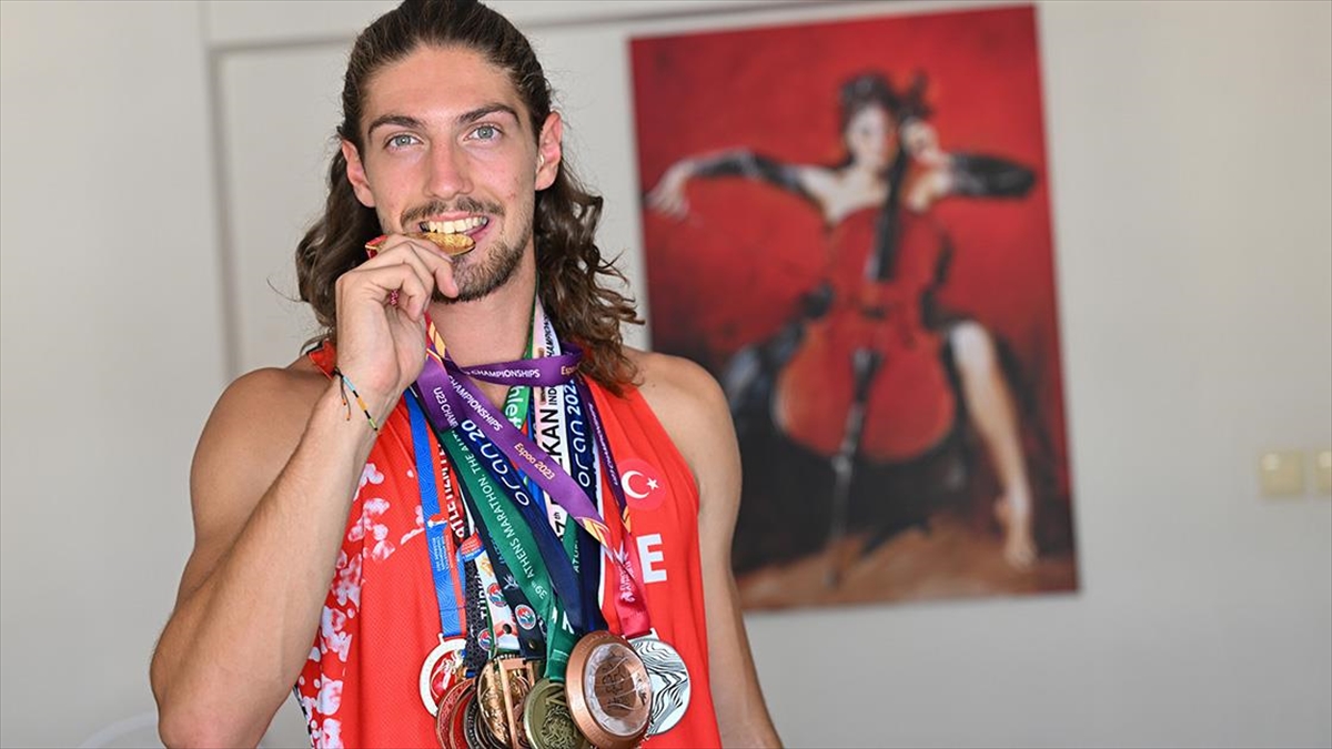 Milli Atlet İsmail Nezir Pistlerde, Ailesi Evde Aynı Heyecanı Yaşıyor