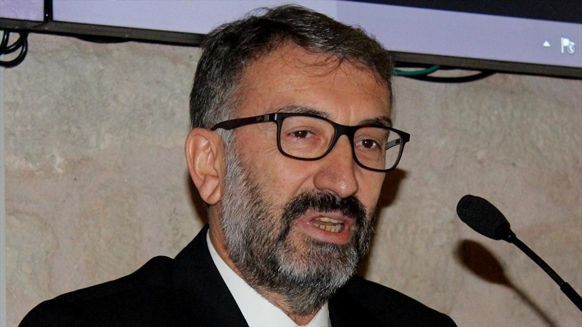 Prof. Dr. Mustafa Sabri Küçükaşçı Vefat Etti