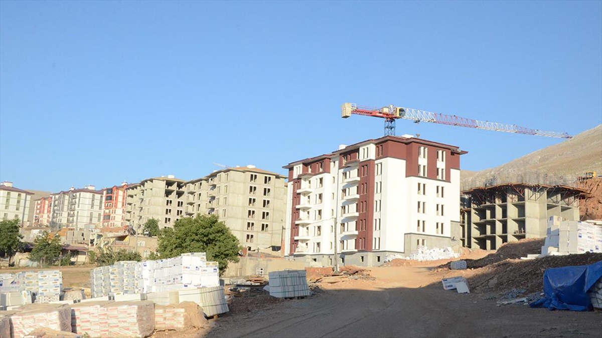 Depremin Merkez Üssü Elbistan'da Toki Konutları Yükseliyor