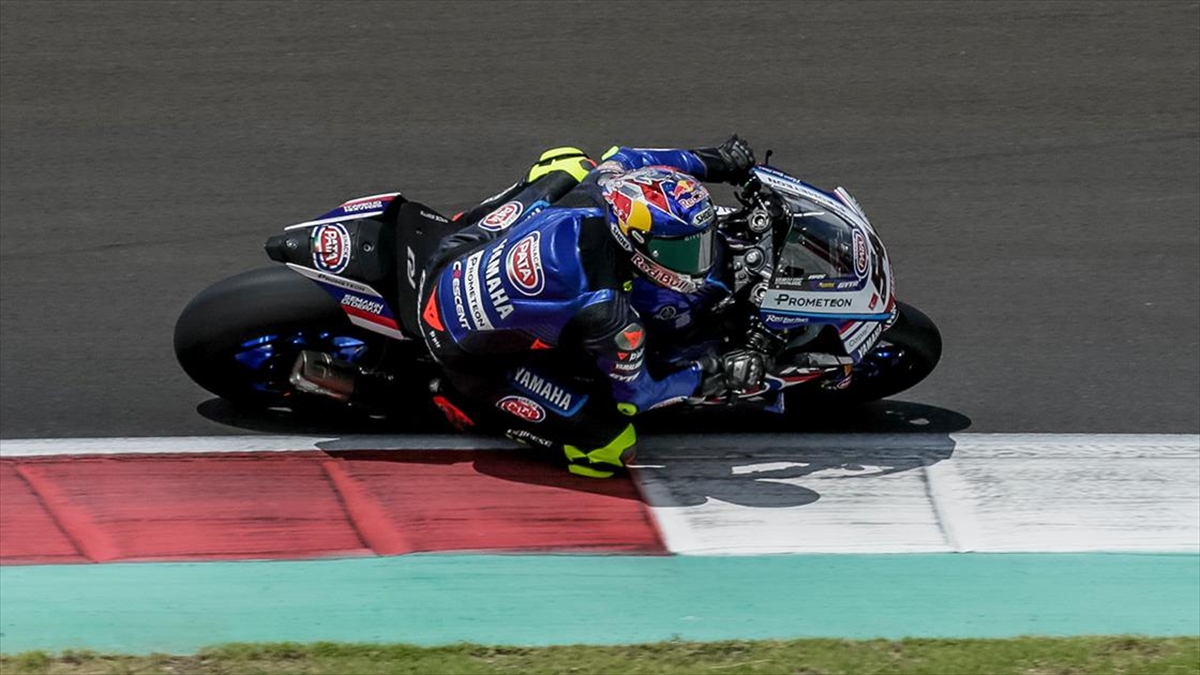 Toprak Razgatlıoğlu, Çekya'daki Son Yarışı Tamamlayamadı