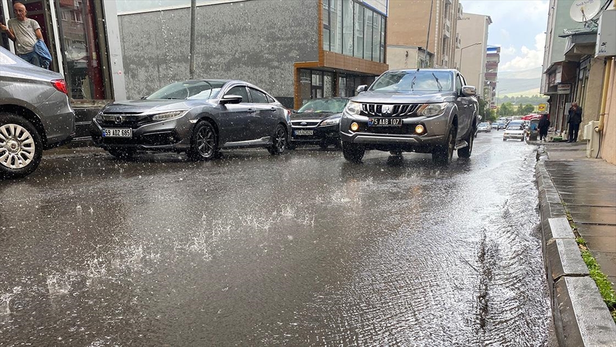 Ardahan'da Sağanak Etkili Oldu