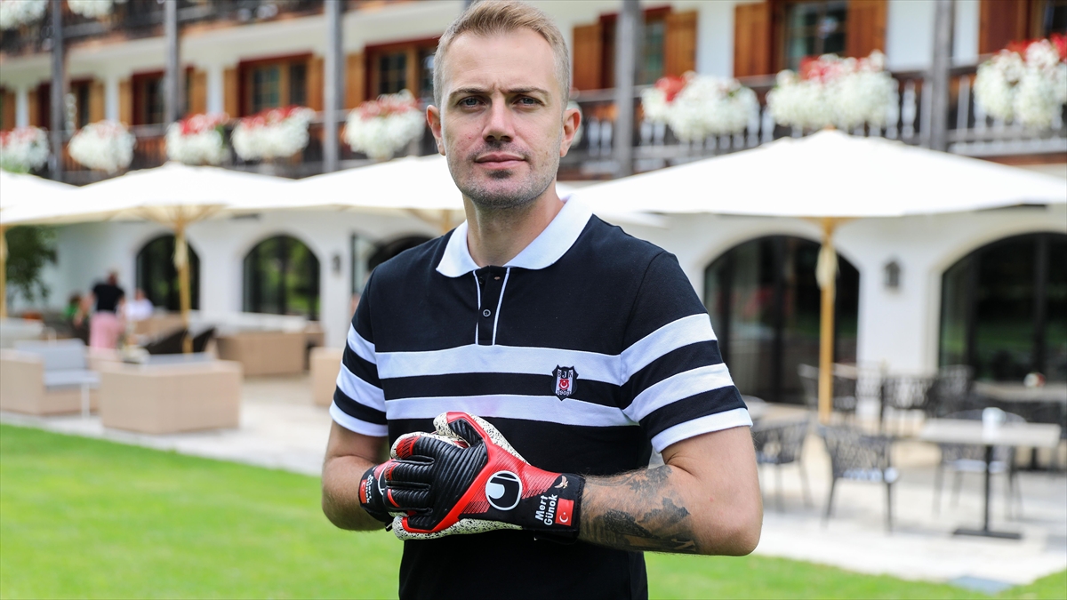 Beşiktaş, Mert Günok'un Sözleşmesini Yeniledi