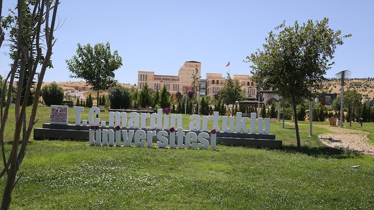 Maü Yaşayan Diller Enstitüsü Yerli Ve Yabancı Öğrencilerini Bekliyor