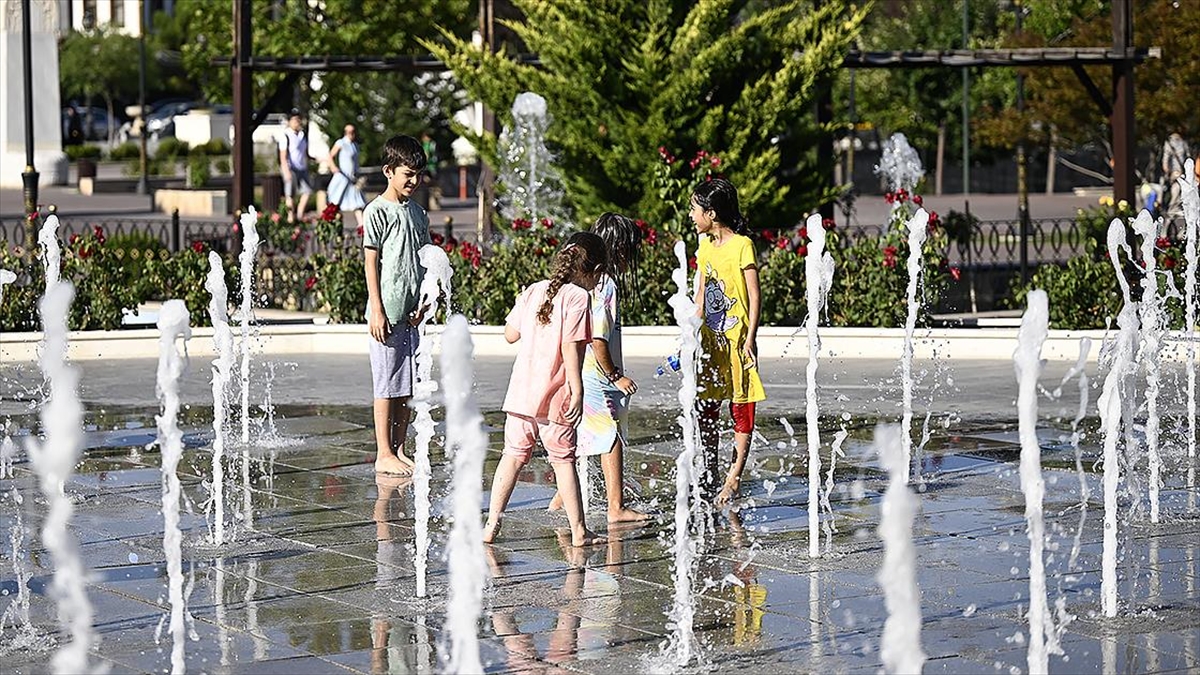 Hava Sıcaklıkları İç Ve Batı Bölgelerde Azalacak, Doğu Ve Güneydoğu'da Artacak