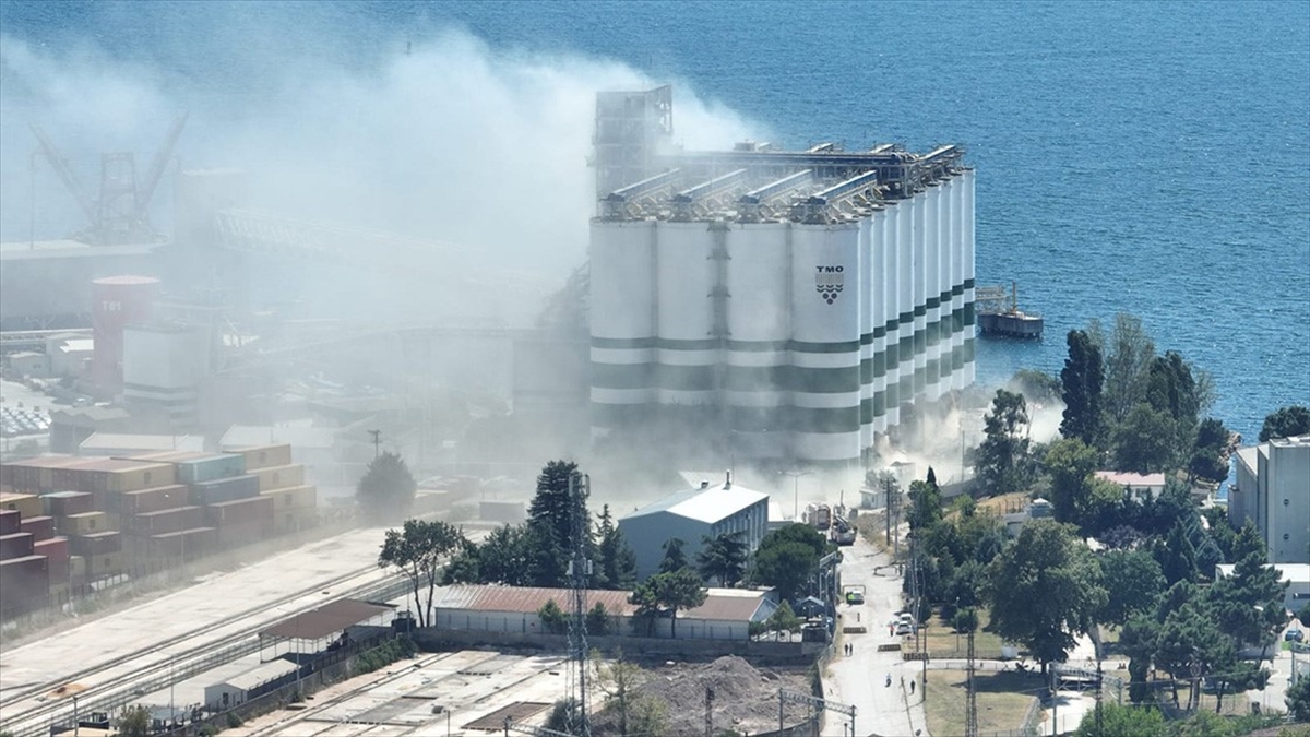 Kocaeli'de Tmo Silosundaki Patlamaya İlişkin İnceleme Sürüyor