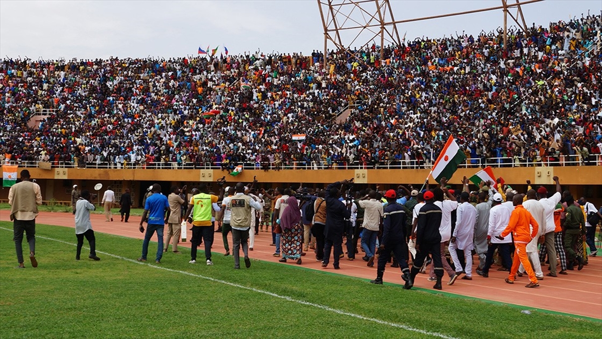 Cezayir Cuntanın Darbe Yaptığı Güney Komşusu Nijer’e Dış Askeri Müdahaleyi Neden Reddediyor?