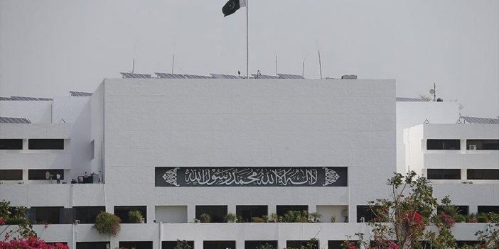 Pakistan'da Ulusal Meclisin Yarın Feshedilmesi Bekleniyor
