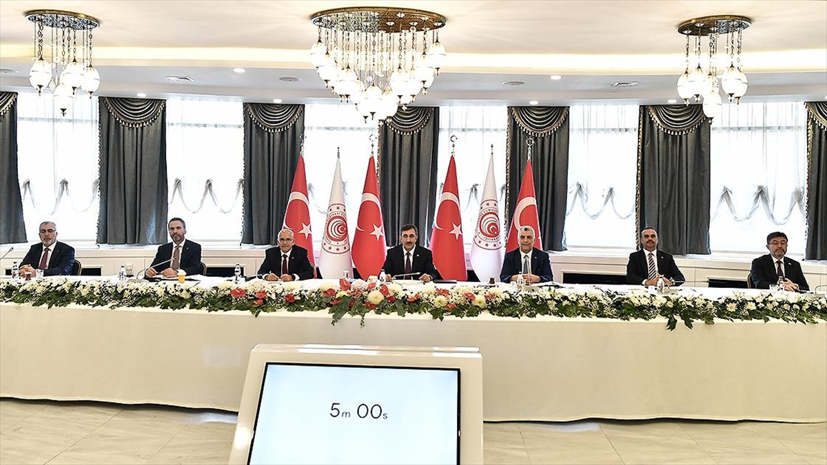 Cumhurbaşkanı Yardımcısı Yılmaz: Döviz Kazandırıcı Faaliyetlerin Geliştirilmesi Gerekiyor