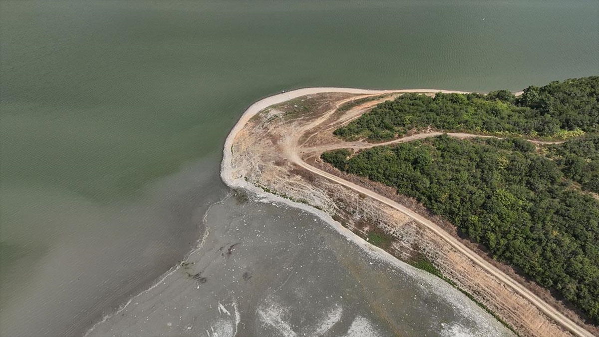 İstanbul'da Barajların Doluluk Oranı Yüzde 35'in Altına Düştü