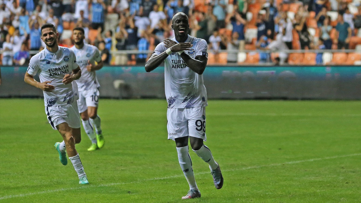 Türk Takımları Avrupa'da 4'te 4 Yaptı