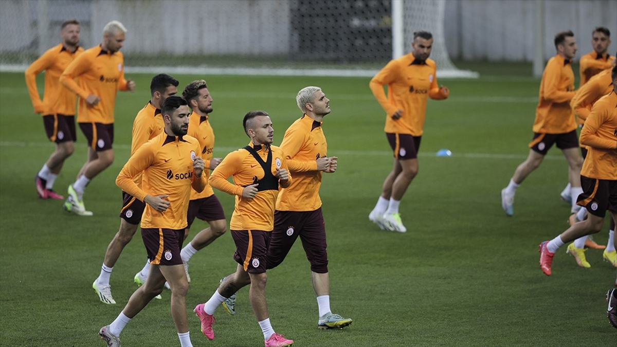 Galatasaray'ın Kayserispor Maçı Kamp Kadrosu Açıklandı