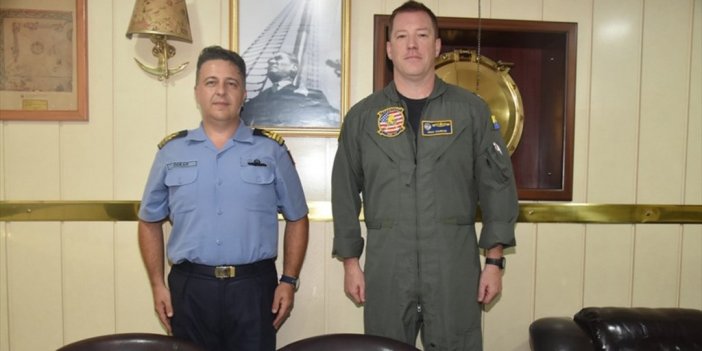 ABD Uçak Gemisi Görev Grubu Komutanı Albay Harkin, Tcg Gökçeada'yı Ziyaret Etti